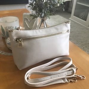 Women's off white Shiralea Chicago brand clutch/crossbody/wristlet